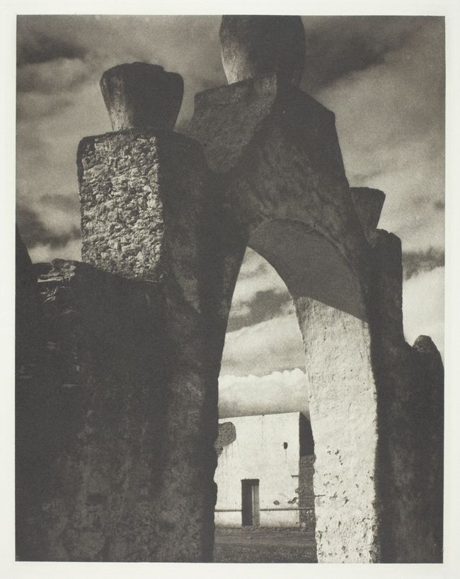 Image by Paul Strand of black and white archway